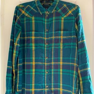 American Eagle Medium Plaid Long sleeve shirt